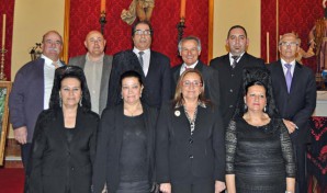 La Alcaldesa y el Concejal de Cultura junto al Exaltado, el presidente de la Peña y los Saeteros y Saeteras