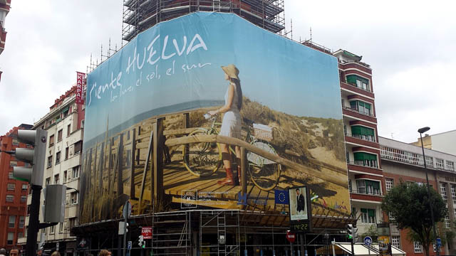 Valla gigante Bilbao1