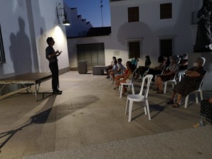 Cuentos, pintura y música durante la 'Noche en Vela' de Puebla de Guzmán